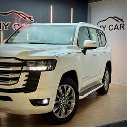 تۆیۆتا لاند کروزەر